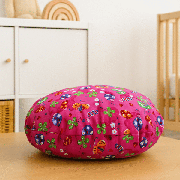 Cojín Redondo Insectos Fucsia 53cm Ø